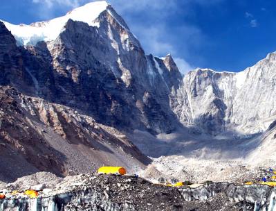 Everest Base Camp Trek with Chola and Renjo La Pass