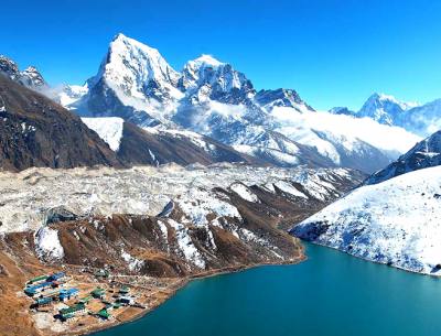 Everest Base Camp Trek with Gokyo Lake via Cho La Pass